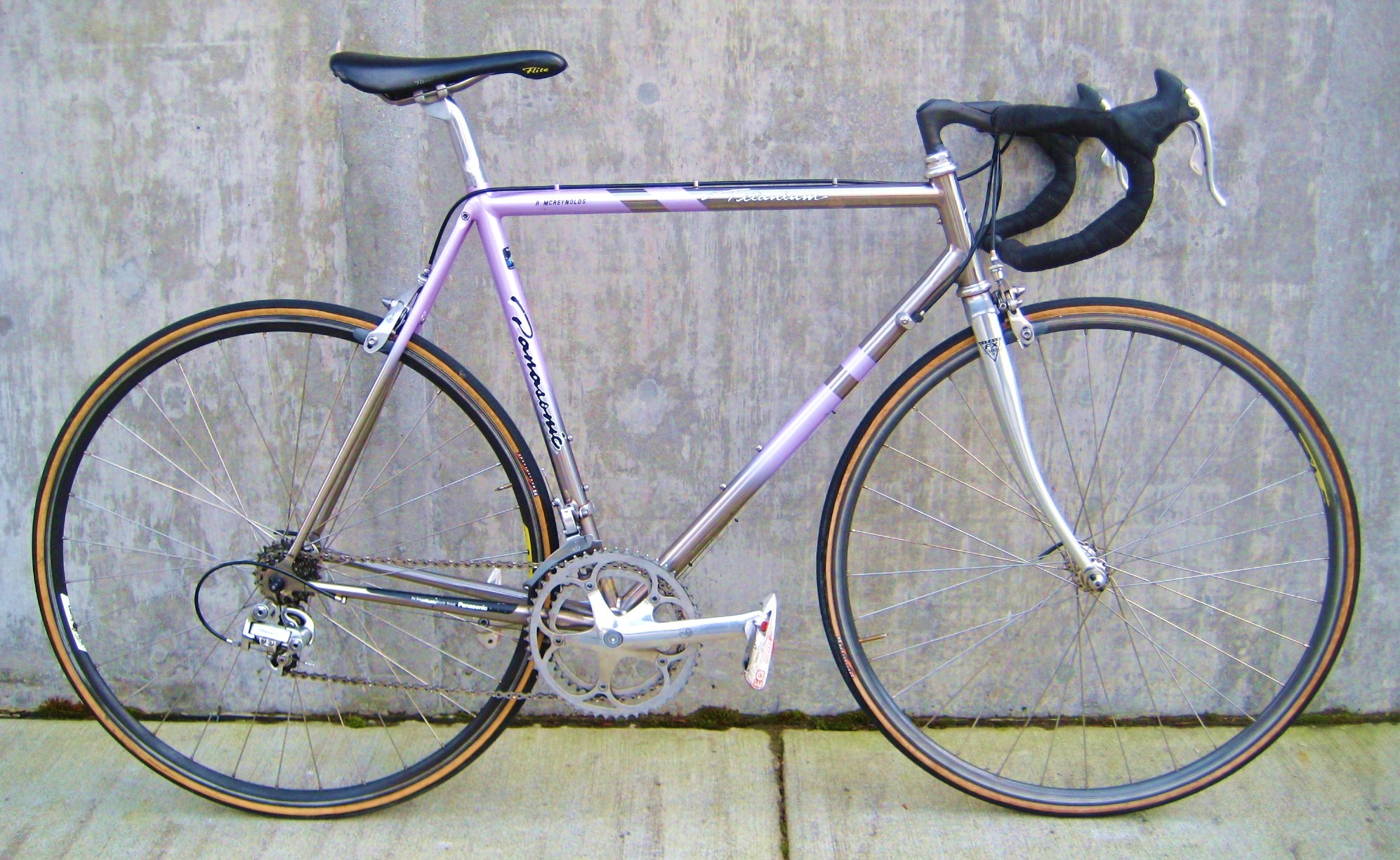 fuji titanium road bike