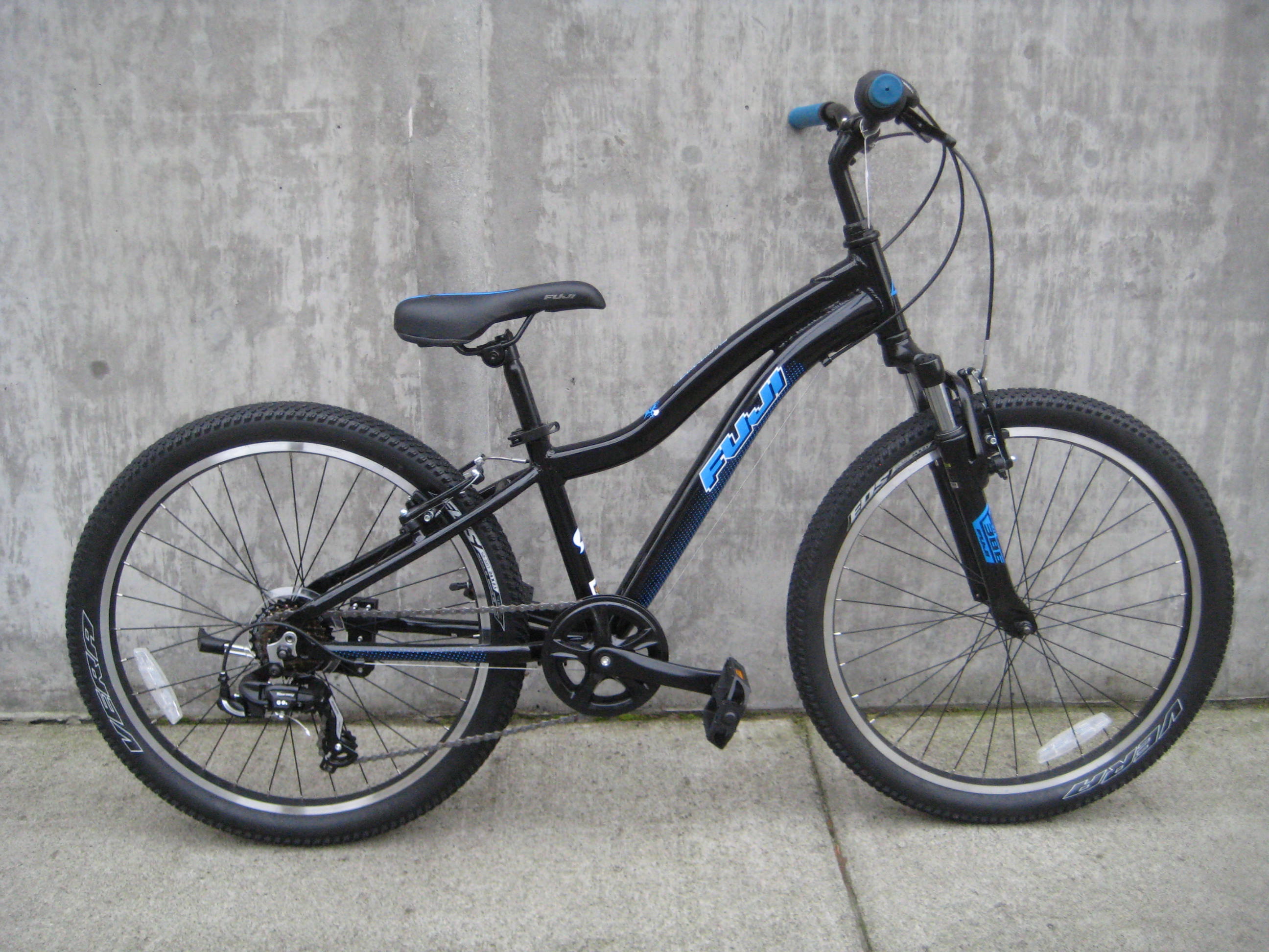 fuji 24 inch bike