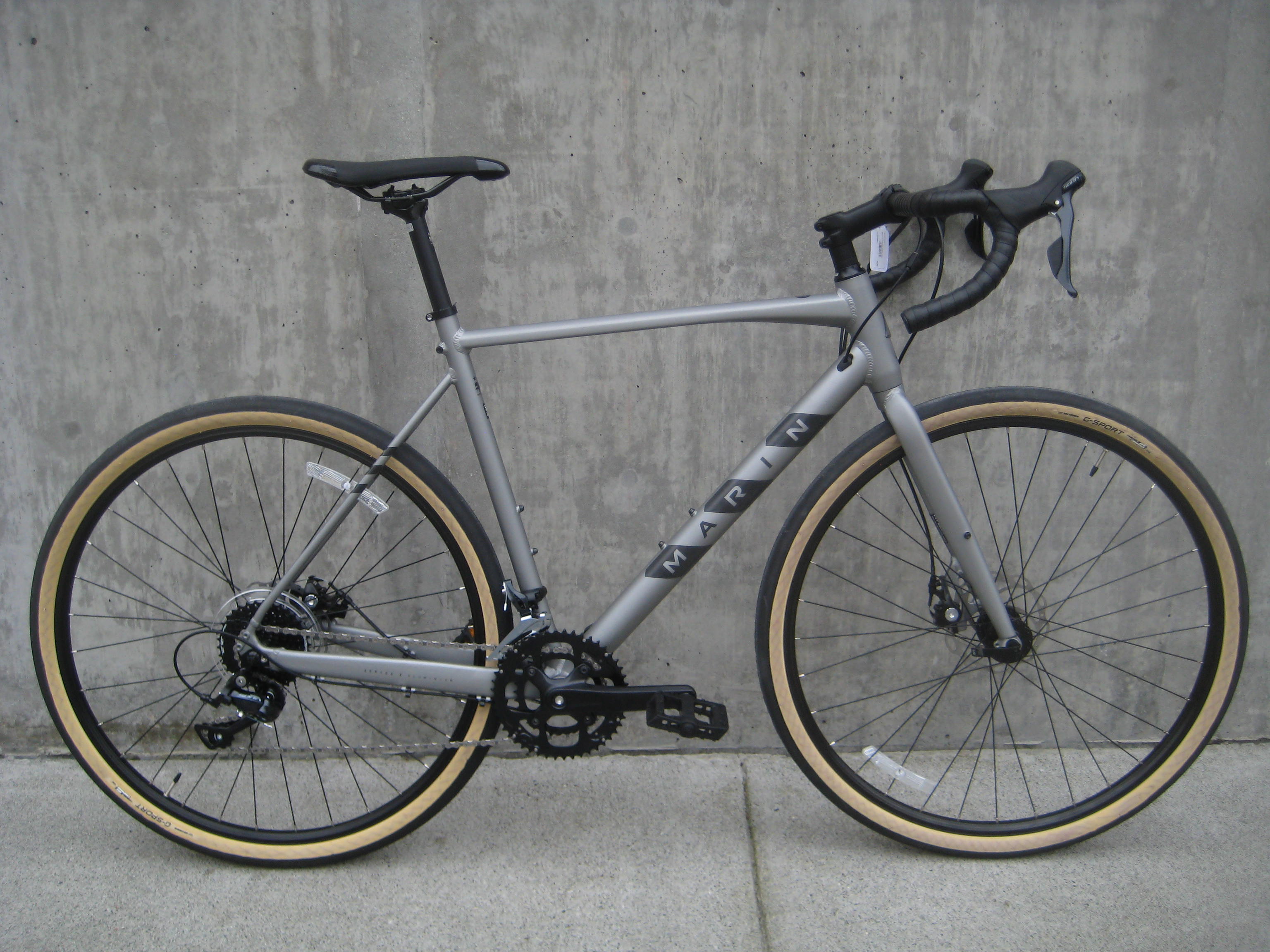 Bicicleta Urbana Gravel Lombard 1 (2023) Marin Bikes California